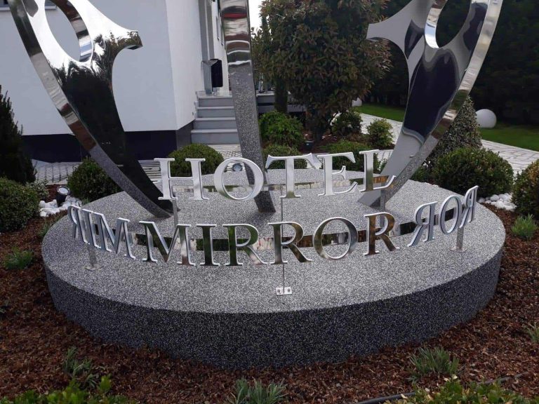 Hotel Mirror inner logo